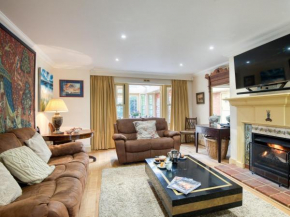 5 Bed in Thornham KT086